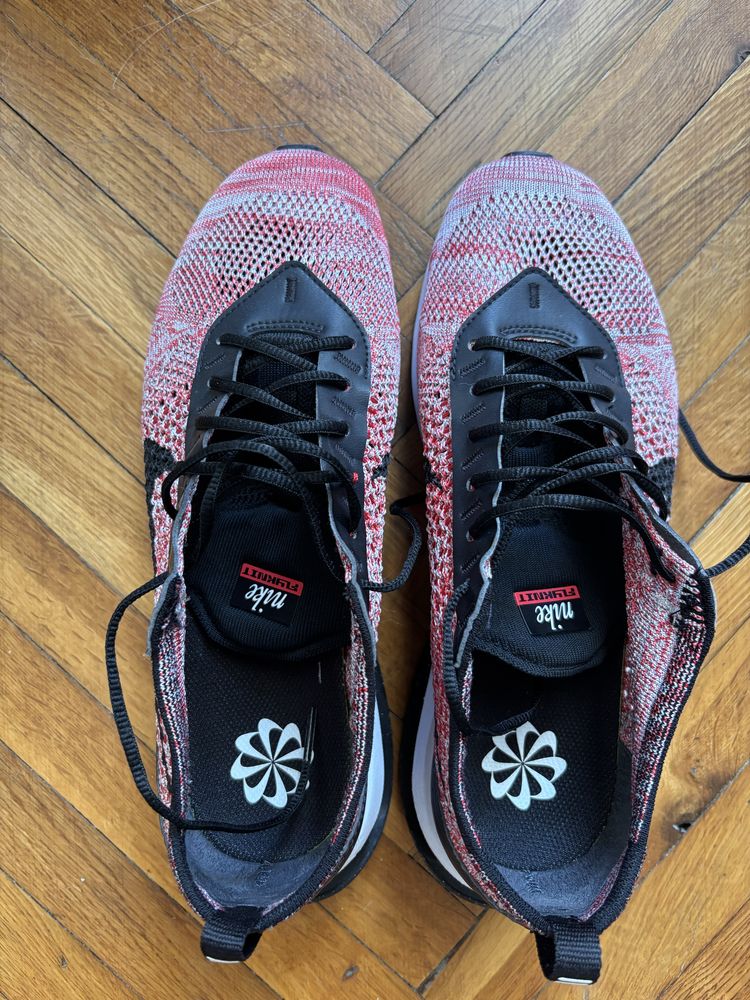 Nike нови маратонки