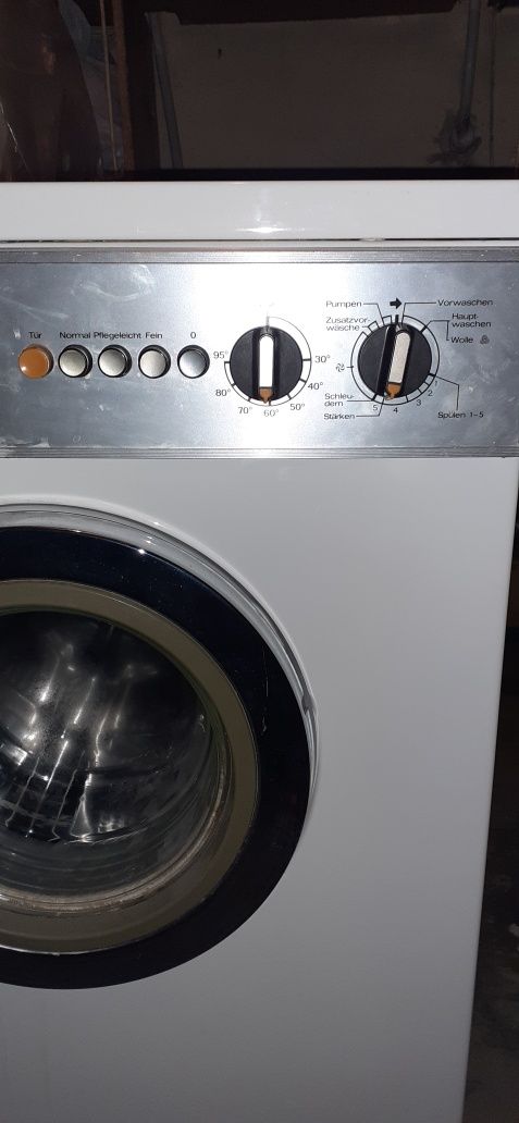 Mașină de spălat rufe MIELE pentru piese.