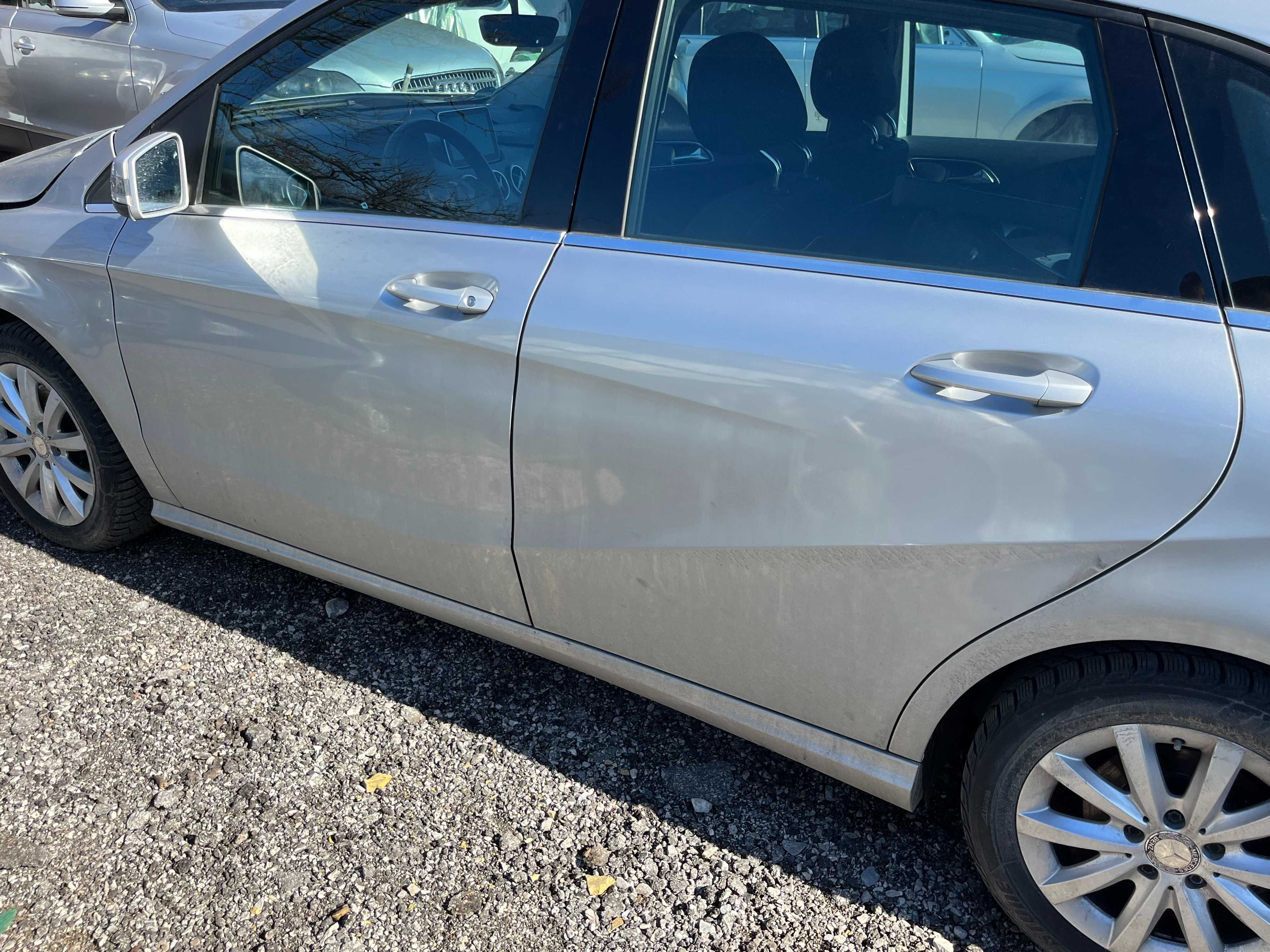 Лява дясна врата за Mercedes B class 2016 W246 / Мерцедес Б класа