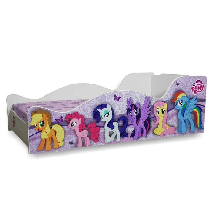 Vand pat pentru fete