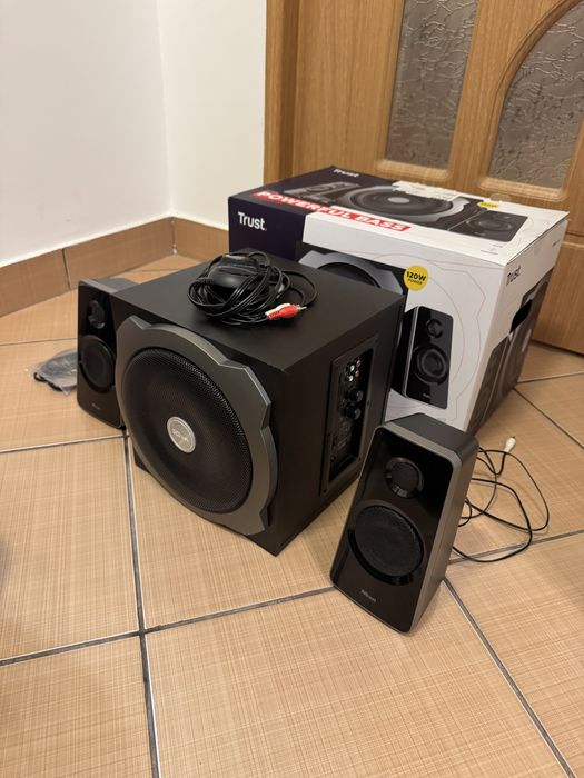 Set Boxe Trust Tytan 2.1, 120W - Noi, nefolosite!