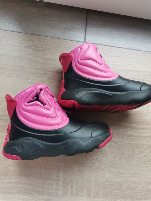 Ghete Jordan de fetite