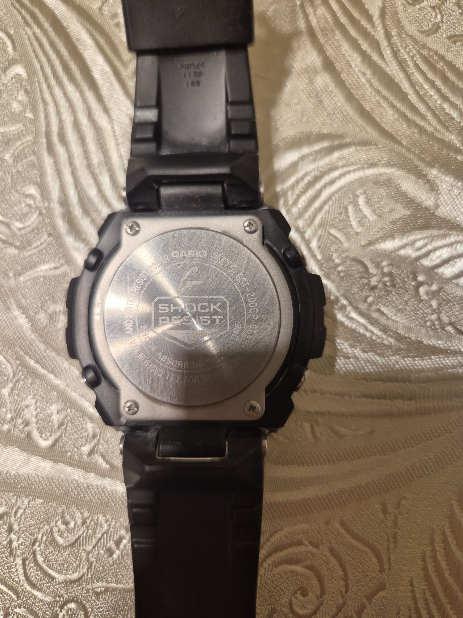 Продавам часовник G-Shock