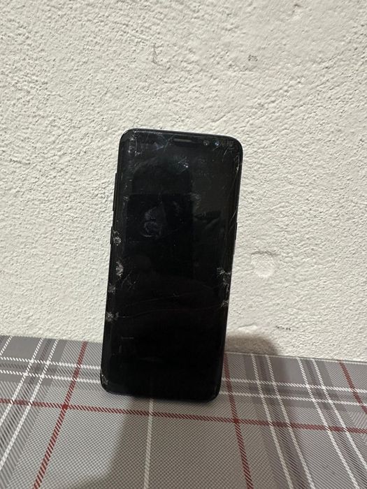 Vând Samsung s8 ! Funcțional