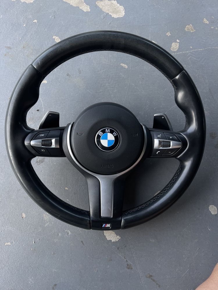 Volan M Original BMW F10 F11 F06 F12 F13 F07 F01 F02 Vibratii Padele