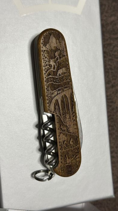 Нож Victorinox Climber Wood Swiss Spirit Special Edition 2021