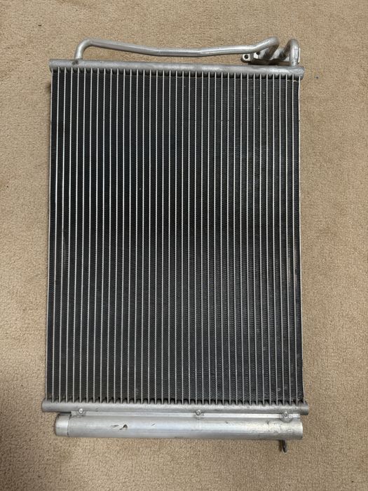 Радиатор кондиционера (конденсор) BMW X5 E53 (2000–2006)