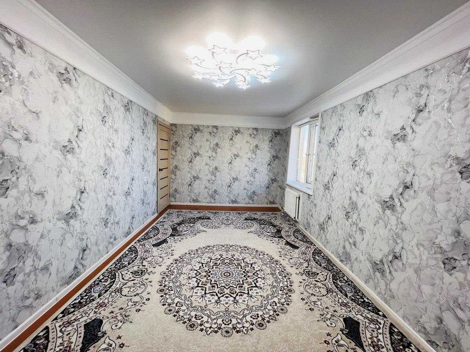 -Продам 3 комн на Горке дружбы с раздельной планировкой.