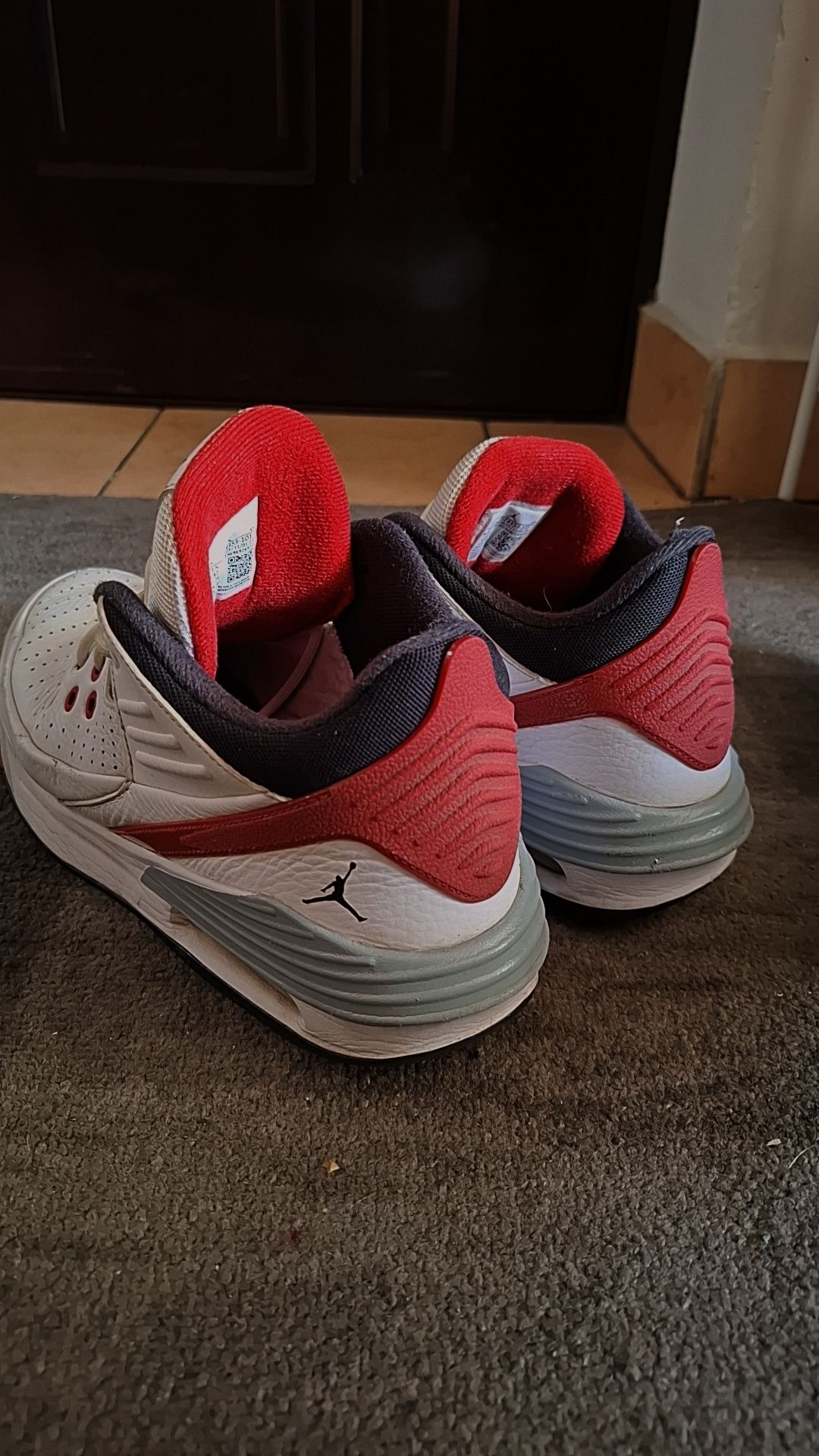 Adidasi jordan 3
