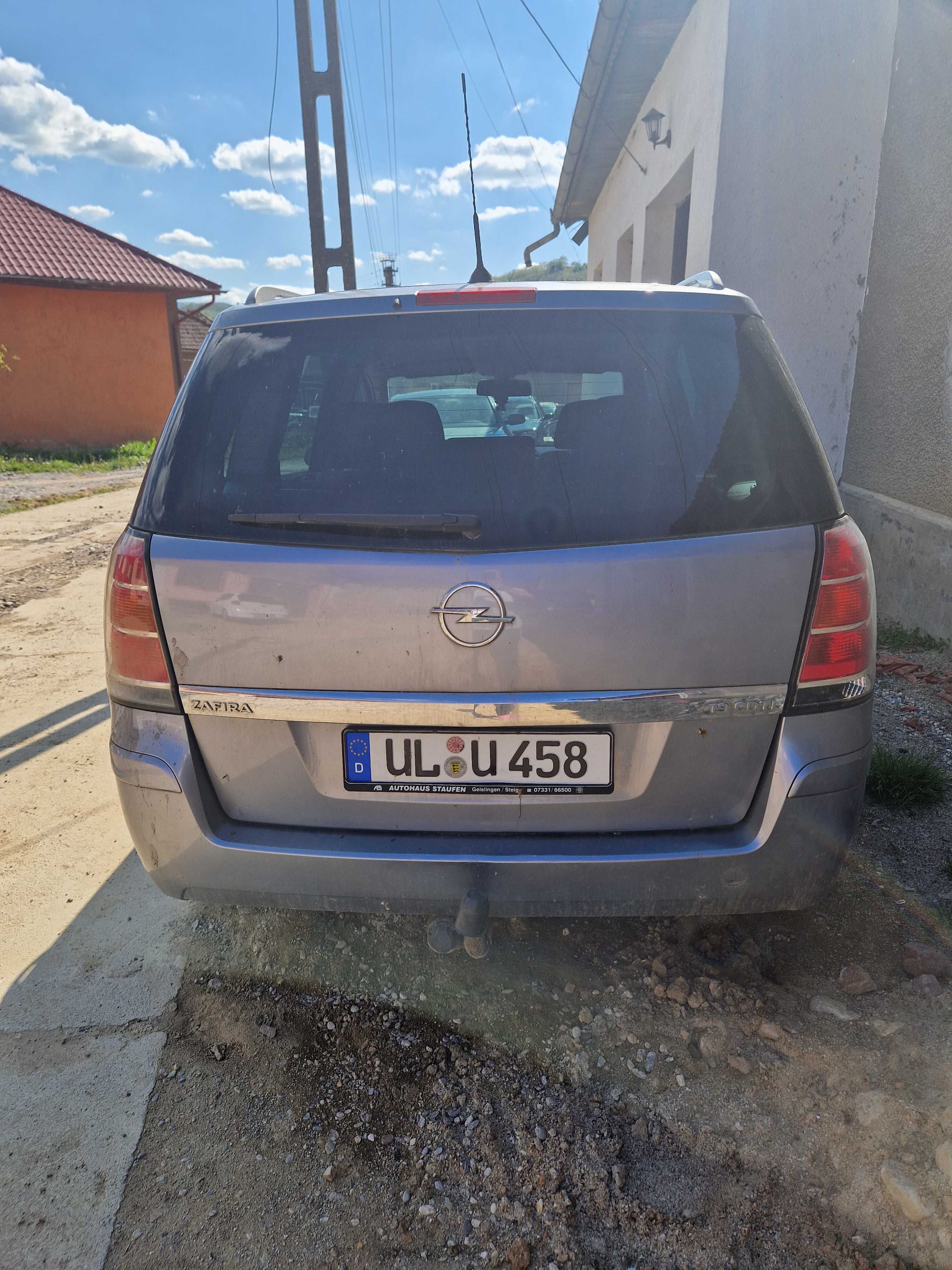 Se vinde Opel Zafira