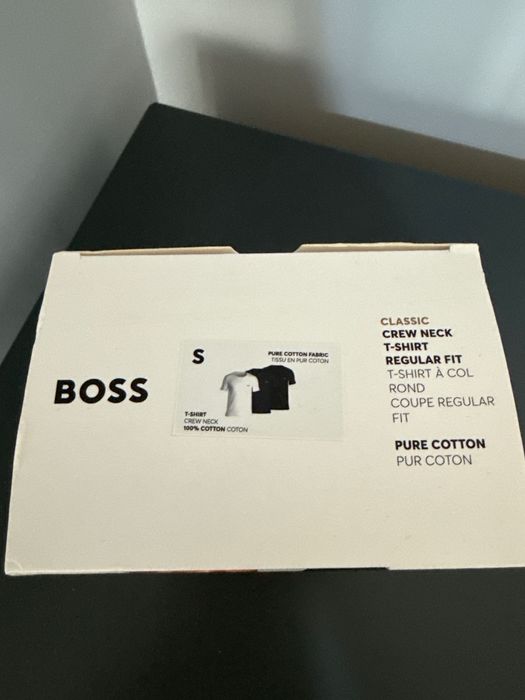 BOSS Тениски, троен пакет, чисто нов, размер S, Шито лого, Памук