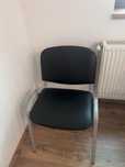 Vand scaun simplu!
