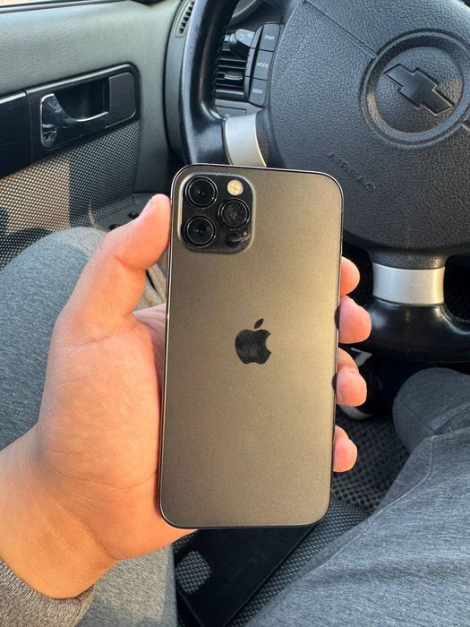 Iphone 12 pro..Iphone