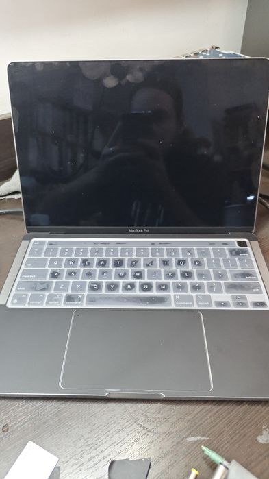 Macbook pro m1 8/512gb