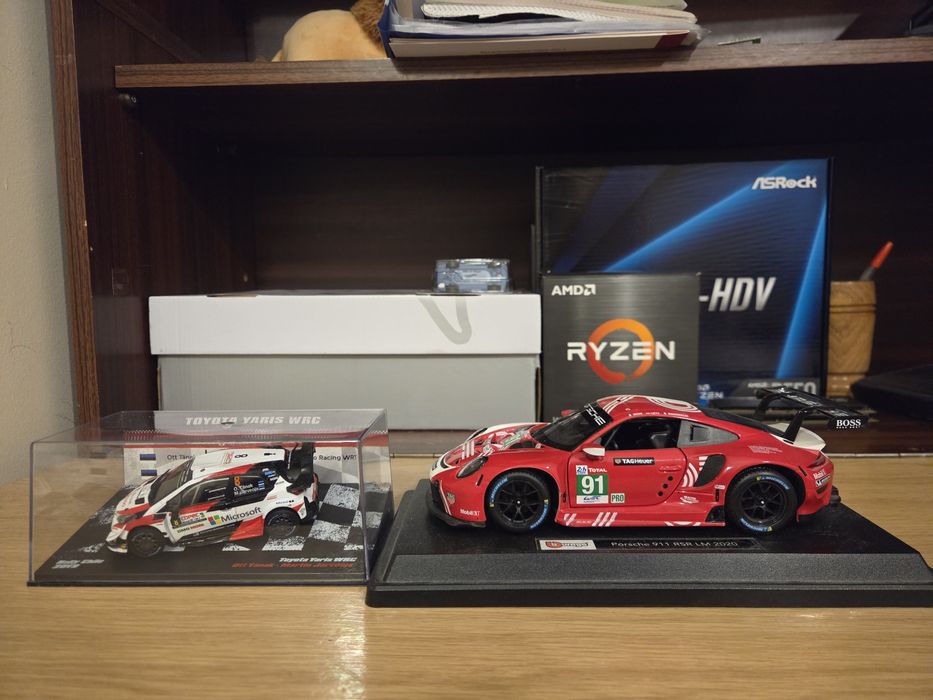Bburago Porsche RSR и Toyota Yaris Rally car