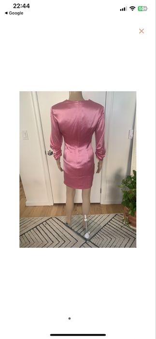 Луксозна сатенена рокля