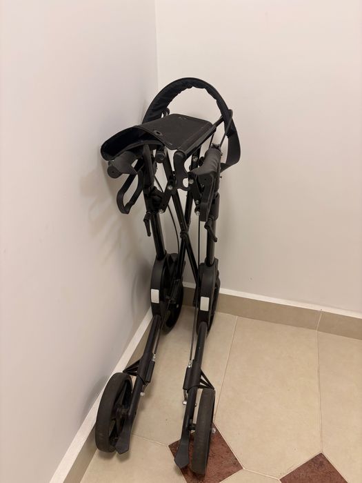 Запазен помощен ролатор