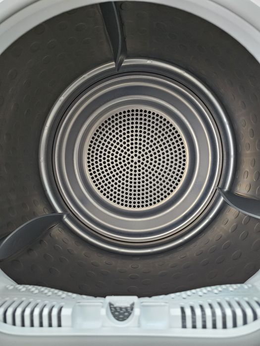 Сушилня с термопомпа AEG  9000 series