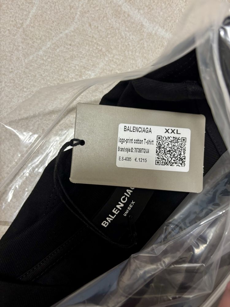 Тениска Balenciaga - unisex