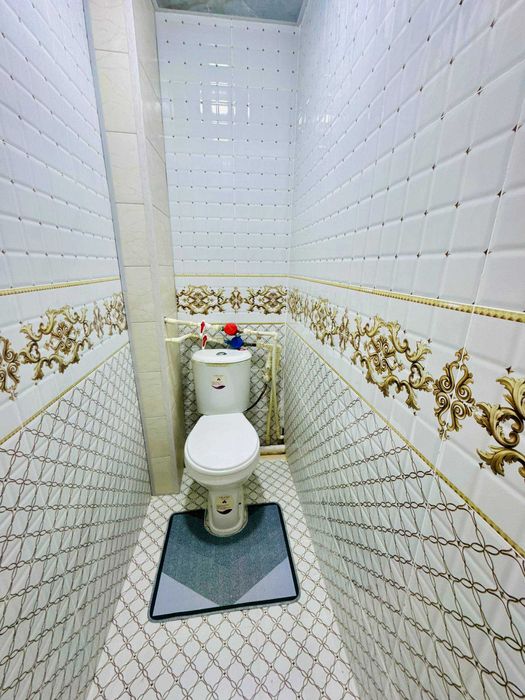 Buxoroda kvartira sotiladi 2 xonali 56m2 1-qavat