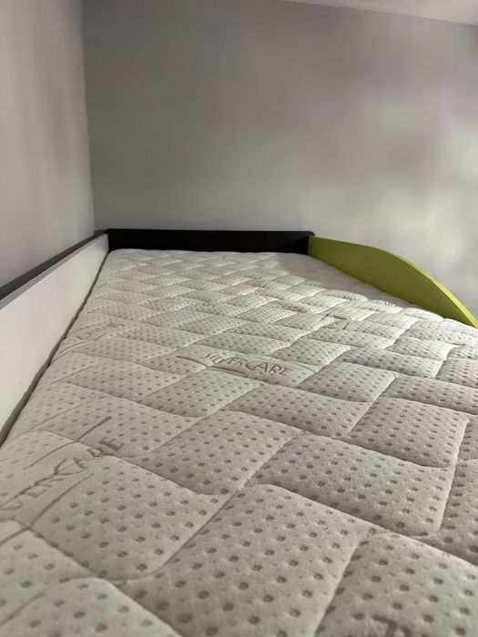 Детско двуетажно легло