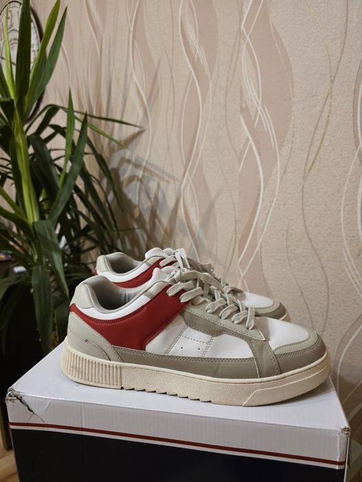 Ежедневни обувки ZARA