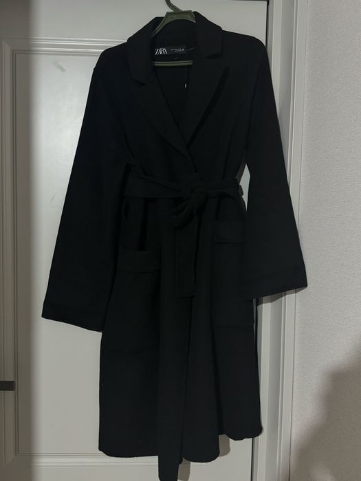 Продам пальто Zara 56% шерсть