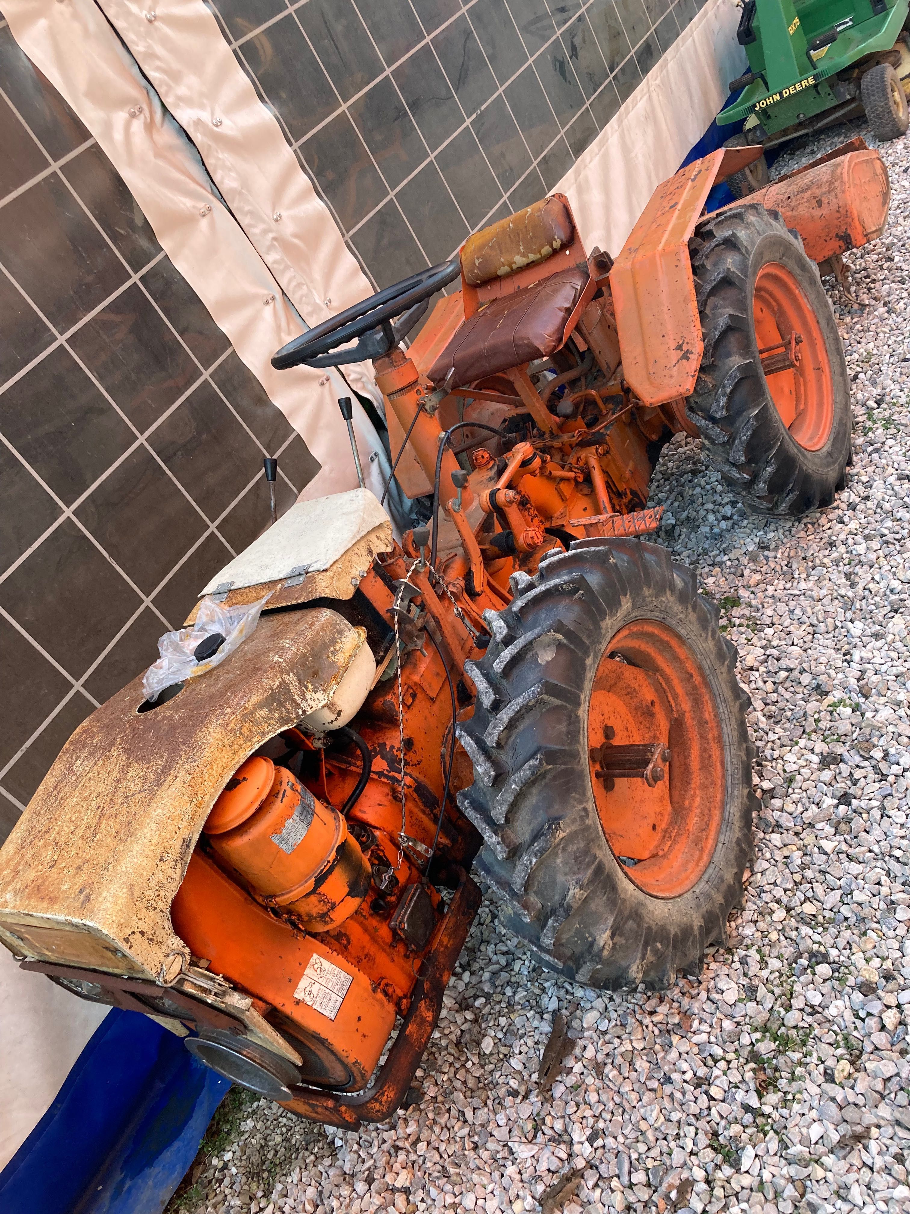Tractoras Pasquali  946 - 18 CP