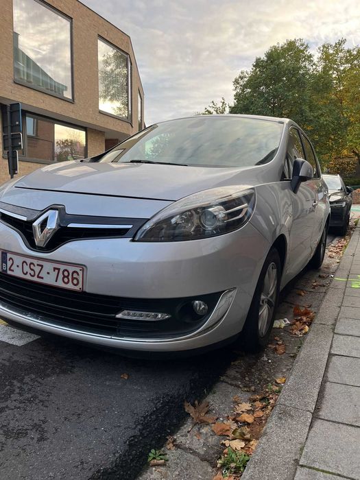 Renault Scenic 7 locuri 2013