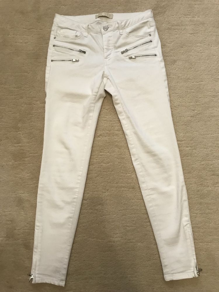 Бели панталони ZARA