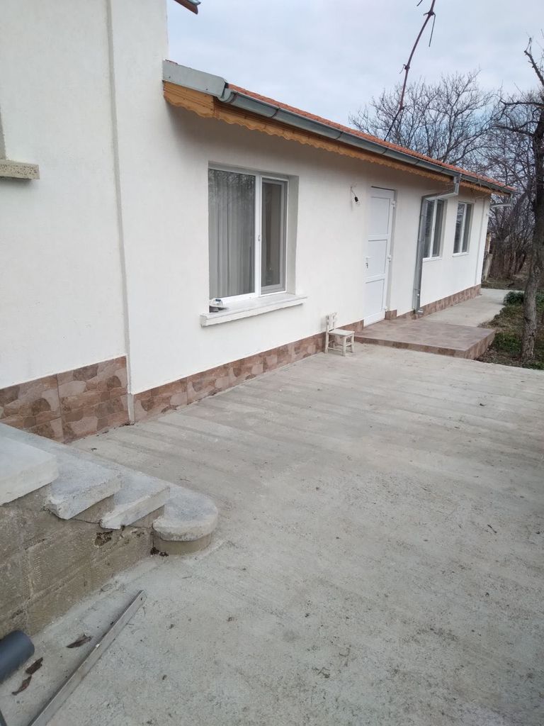 Продава се Къща в с. Илия Блъсково, Област Шумен - 120 кв.м за 792 €/кв.м - Снимка #4