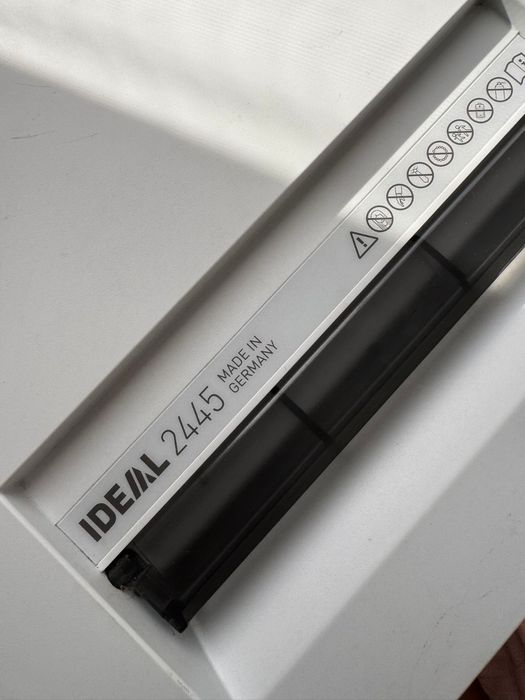 Distrugator documente/ carduri