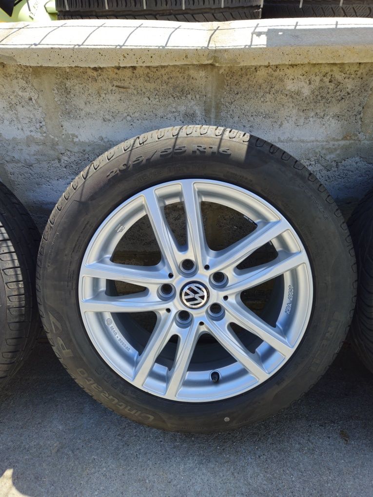 Джанти Uniwheels 16 цола 5х112 , 7j , et52 , 205/55/16 Vw Audi  Skoda