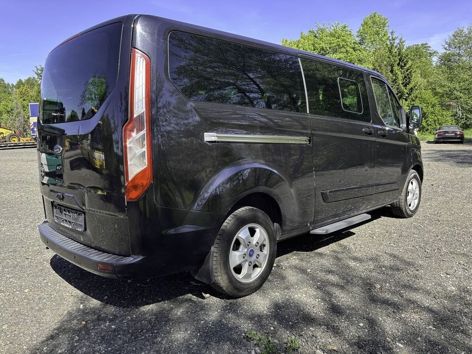 Ford Tourneo Custom 8 locuri TITANIUM