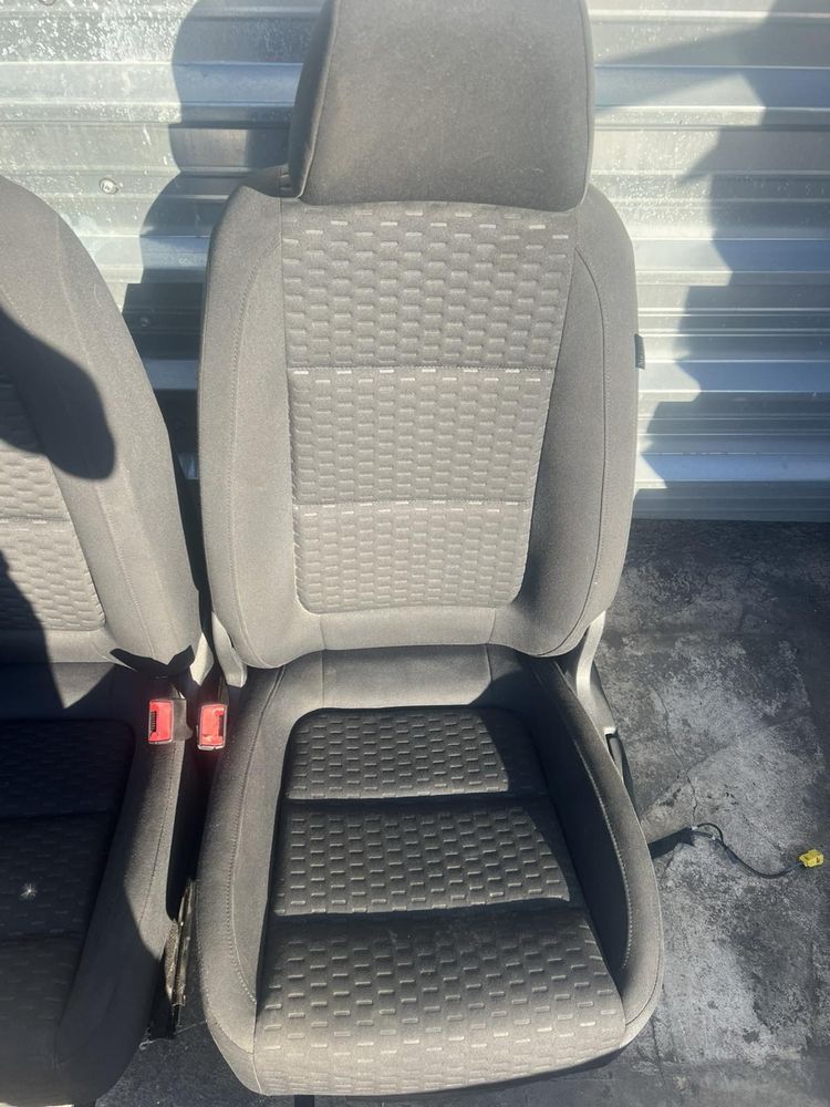 Салон плюшен плат за Vw Tiguan отлично състояние подгрев ном 2260