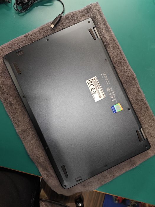 4x ядерный Ультрабук трансформер