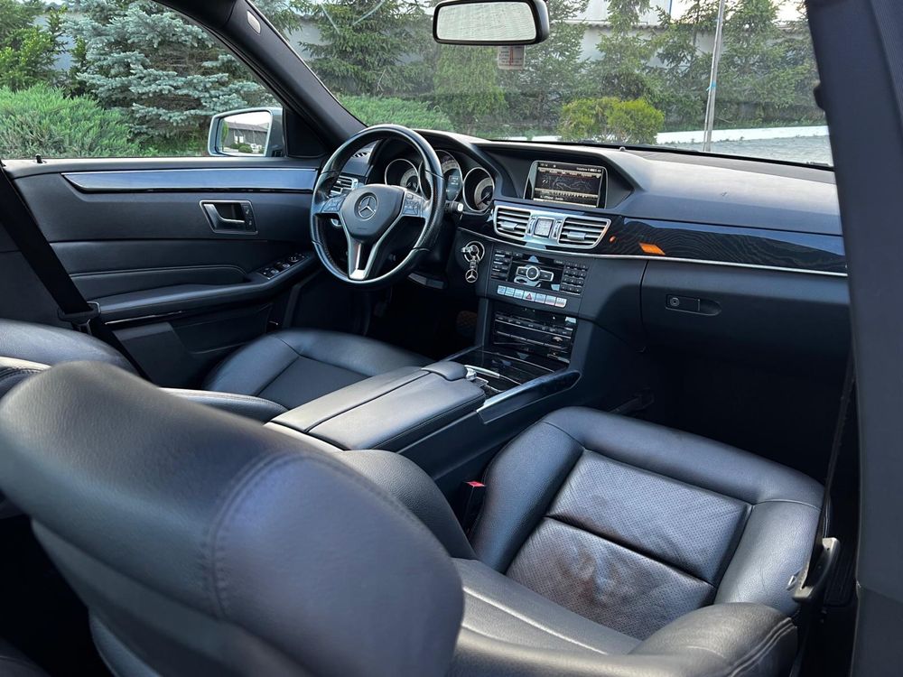 Mercedes E220 7G-Tronic W212