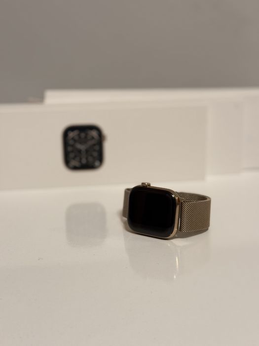 Apple Watch Series 11 Titanium 42 mm
