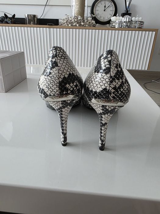 Pantofi Calvin Kline Marimea 40-41