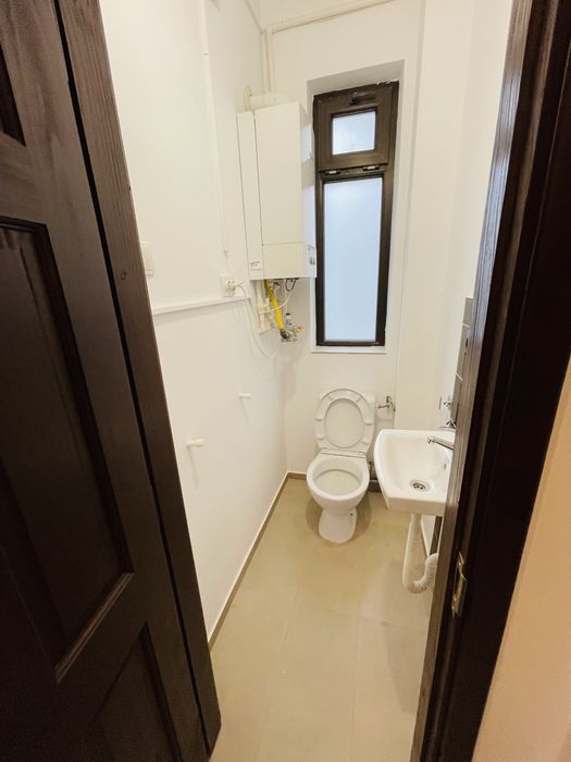 Inchiriez spatiu de birou, singur pe etaj, in vila zona Plevnei