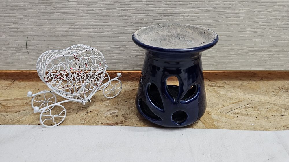 Difuzor de aroma albastru și decoratiune tip caleasca