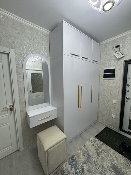 Shkaf ishlab chiqaruv sehidan