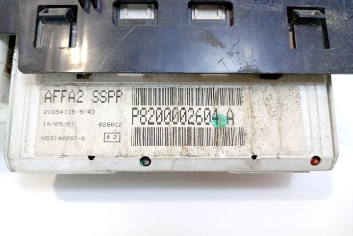 Display bord P8200002604A Renault Laguna a 2-a generatie