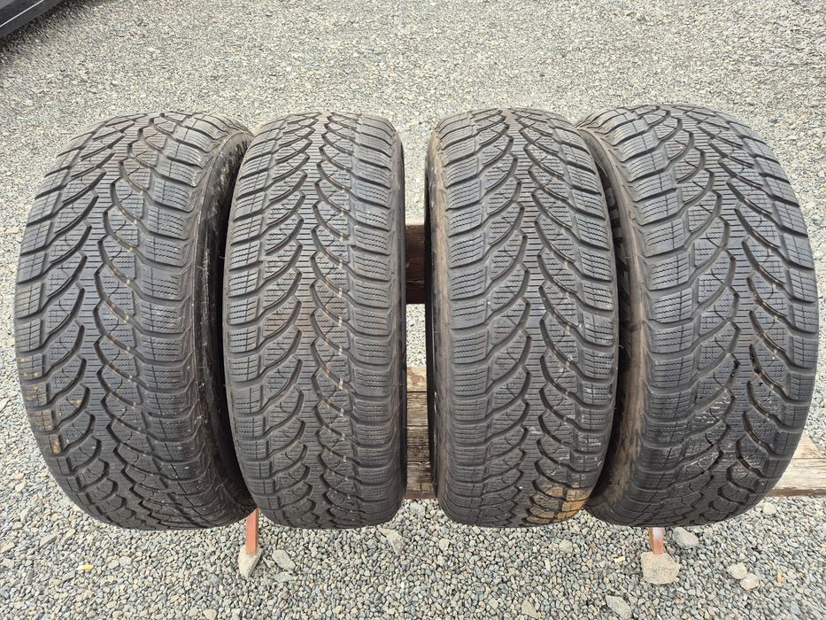 Зимни гуми 205/60/16 Bridgestone