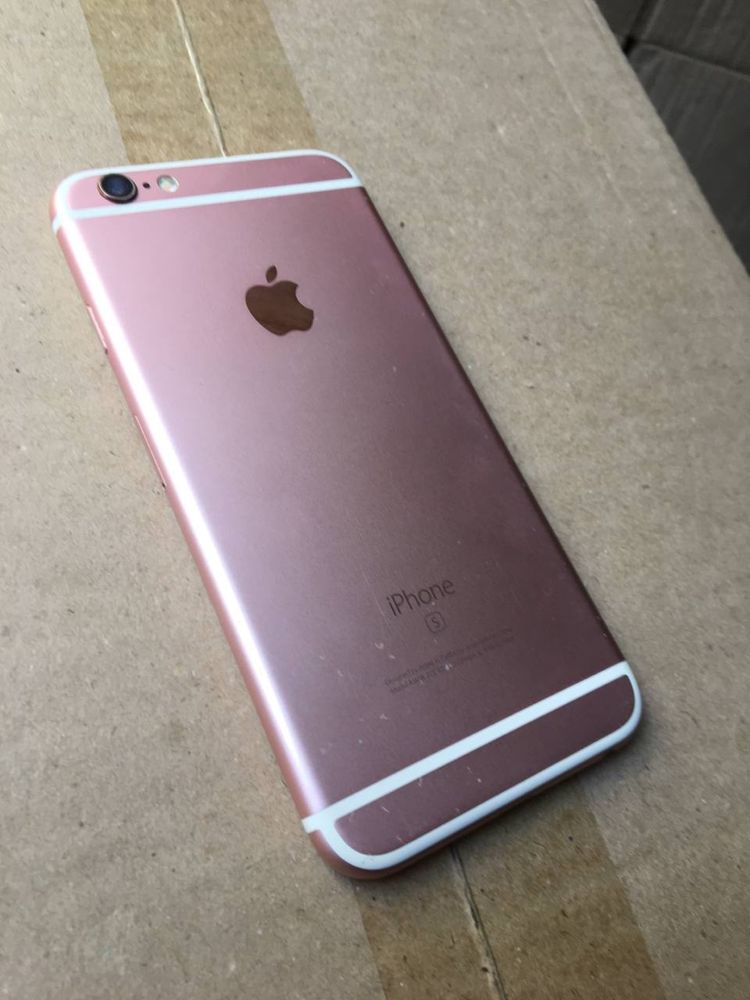 Iphone 6s.        .
