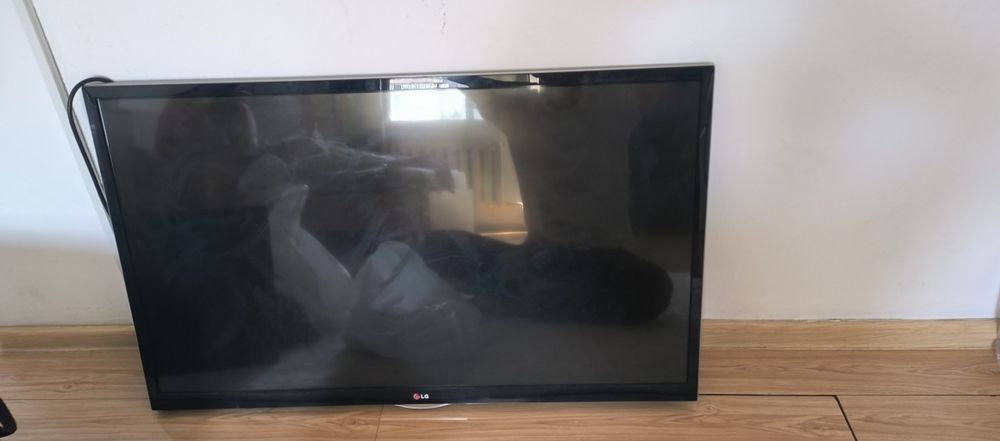 Продам lg smart телевизор б/у