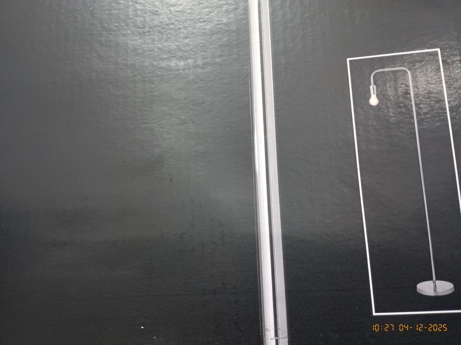 Lampă cu picior de pardoseala