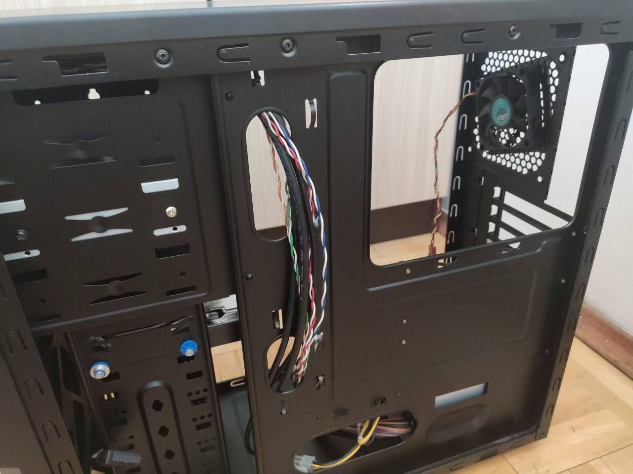 Кутия за компютър Cooler Master