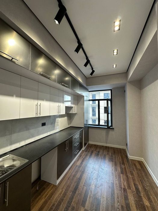 Uy yahshi lokatsiyada