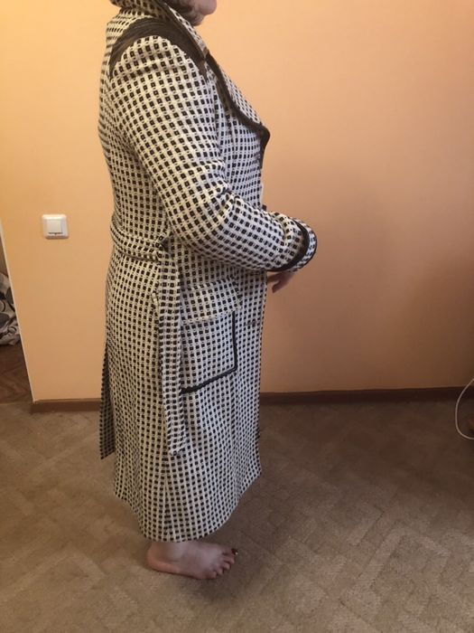 Продам новое пальто